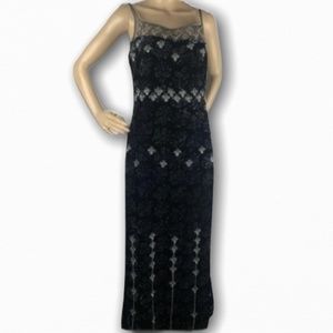 Badgley Mischka Floral velvet dress with appliqué